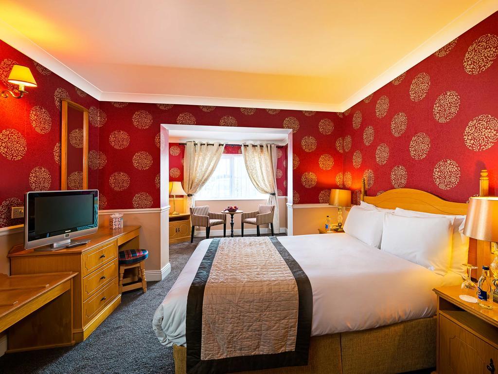 Bellbridge House Hotel Мілтаун-Малбей Екстер'єр фото