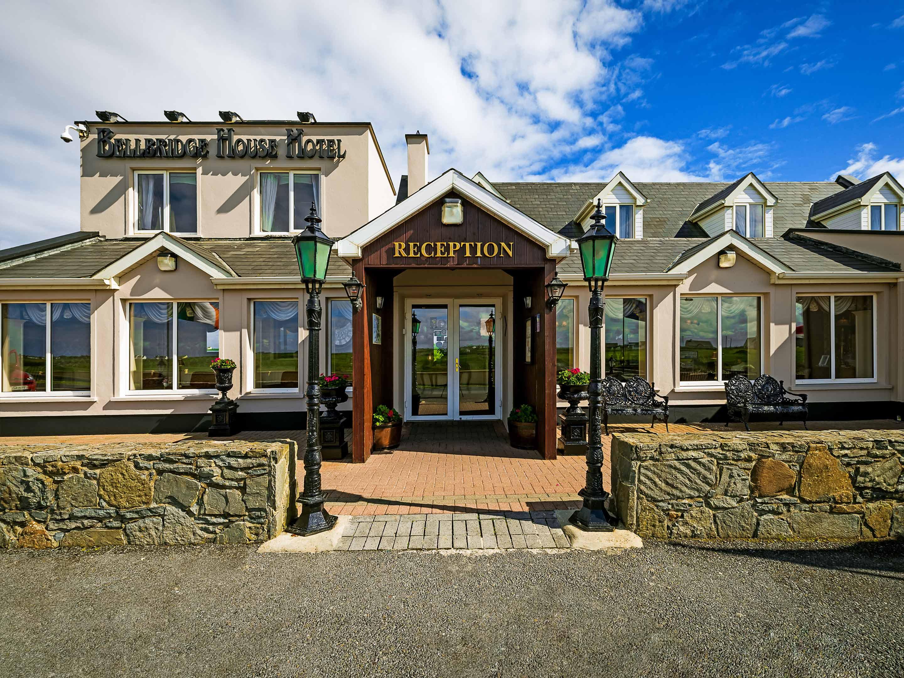 Bellbridge House Hotel Мілтаун-Малбей Екстер'єр фото
